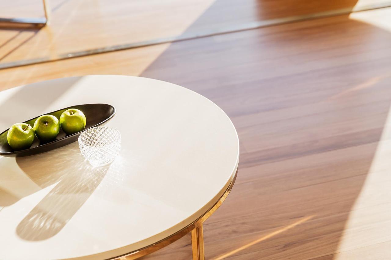 الشقق الفندقية أجنحة فريزر سيدني المظهر الخارجي الصورة A table with a melamine tabletop